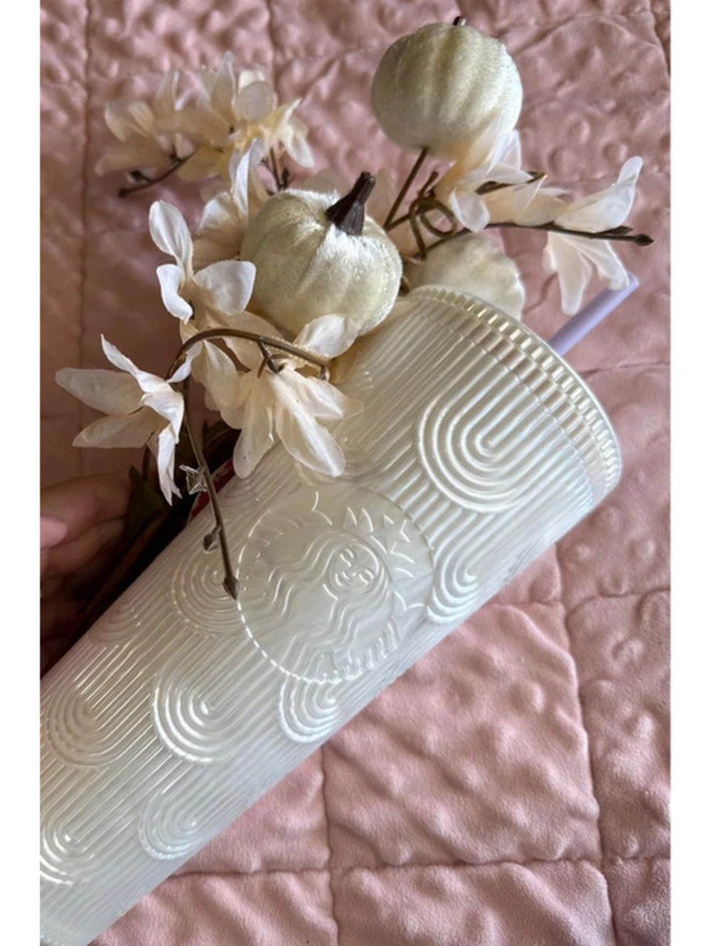 Starbucks Spring Pearl White Mermaid Scales Cold Cup Venti Tumbler